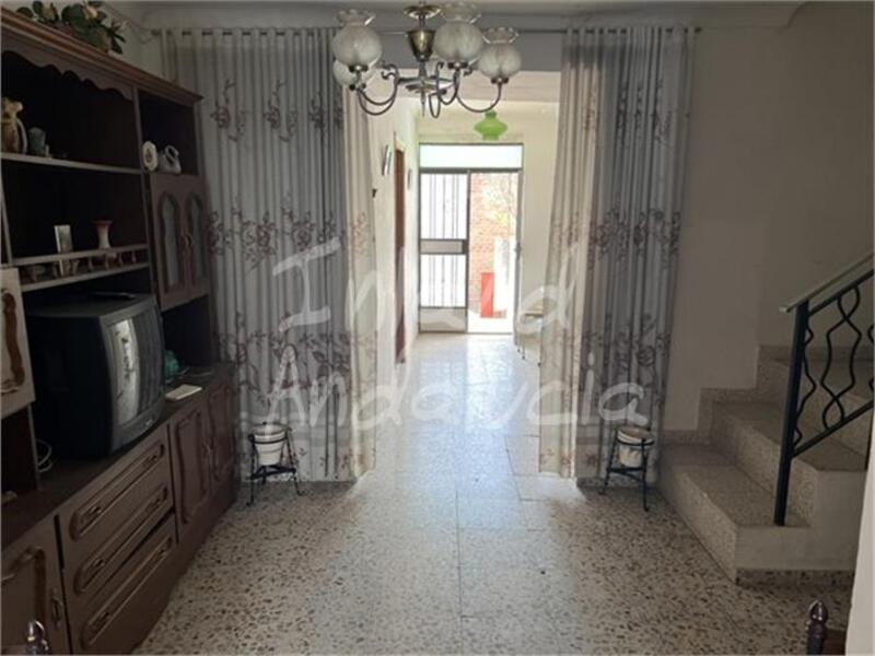 3 bedroom Townhouse for sale