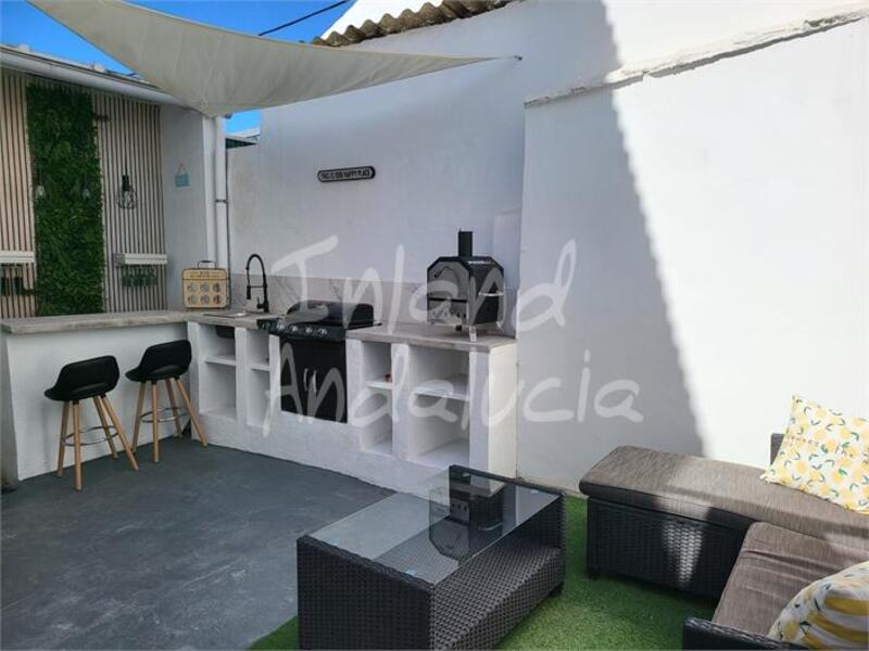3 bedroom Townhouse for sale