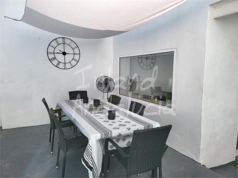 3 bedroom Townhouse for sale