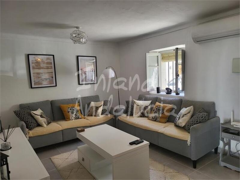 3 bedroom Townhouse for sale