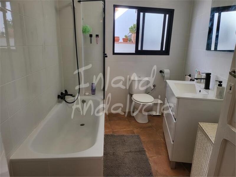 3 bedroom Townhouse for sale