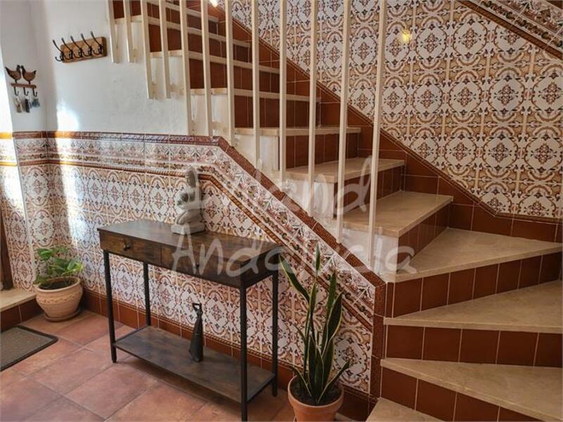 3 bedroom Townhouse for sale