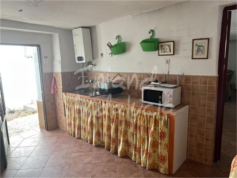 4 slaapkamer Gezinswoning Te koop