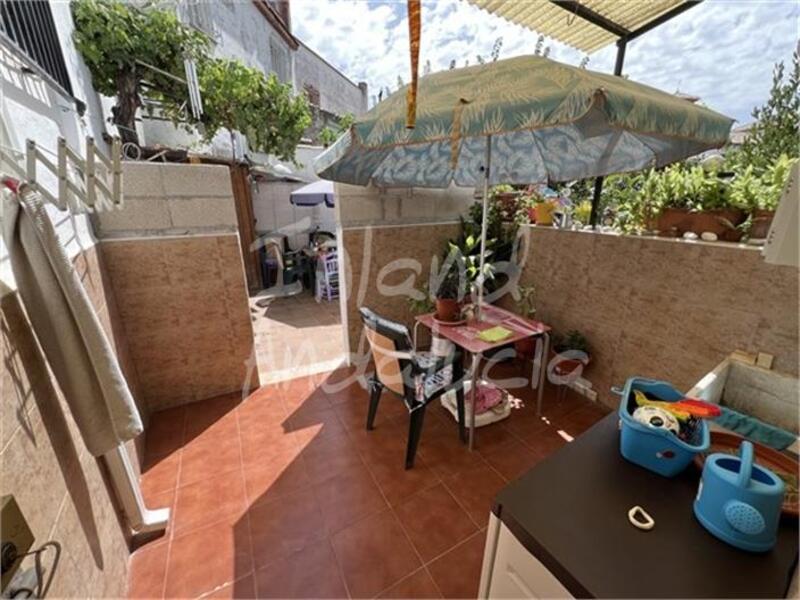 4 slaapkamer Gezinswoning Te koop