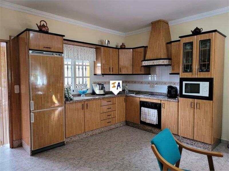 3 bedroom Townhouse for sale