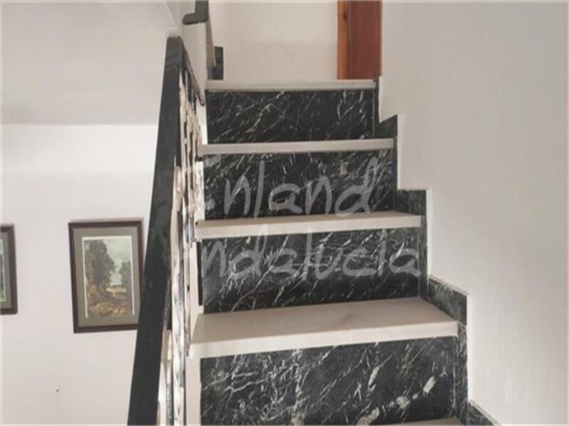 4 bedroom Townhouse for sale