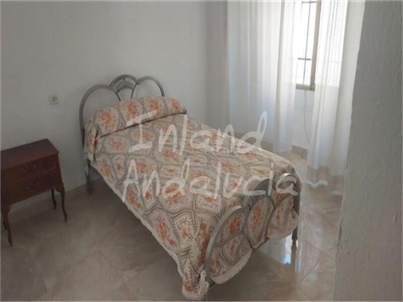 4 bedroom Townhouse for sale