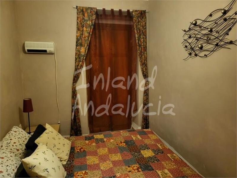 4 bedroom Townhouse for sale