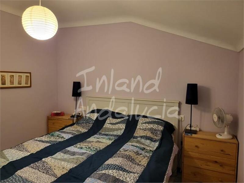 4 bedroom Townhouse for sale