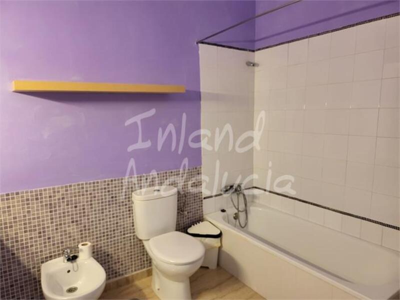 4 bedroom Townhouse for sale