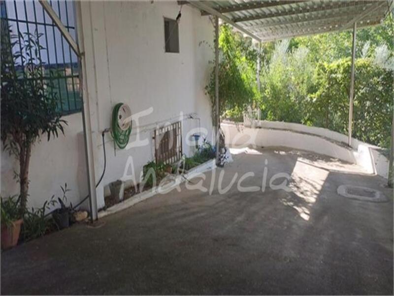 Auberge à vendre dans Iznajar, Córdoba