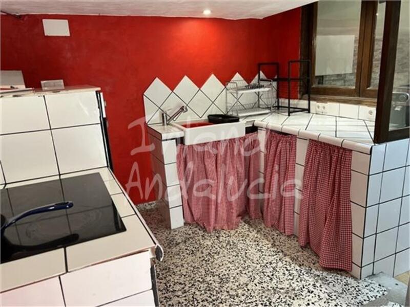 2 bedroom Townhouse for sale