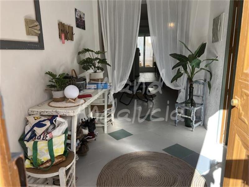 3 slaapkamer Gezinswoning Te koop