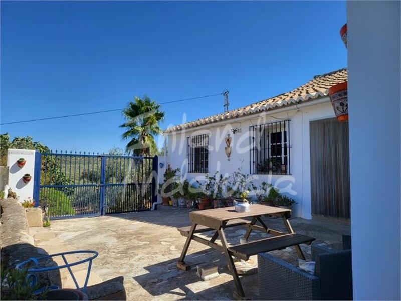 4 bedroom Country House for sale