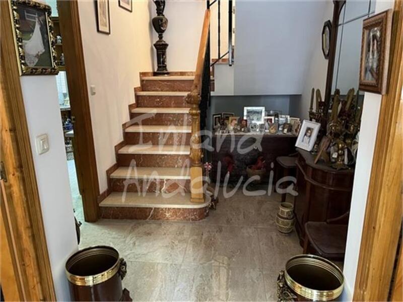 4 soverom Rekkehus til salgs 4 soverom Rekkehus til salgs