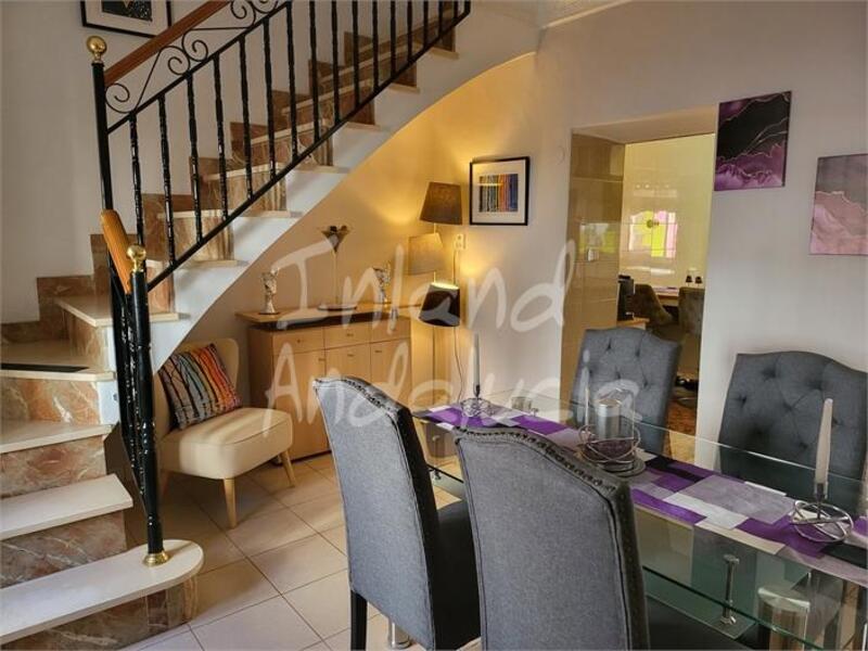 4 soverom Rekkehus til salgs 4 soverom Rekkehus til salgs