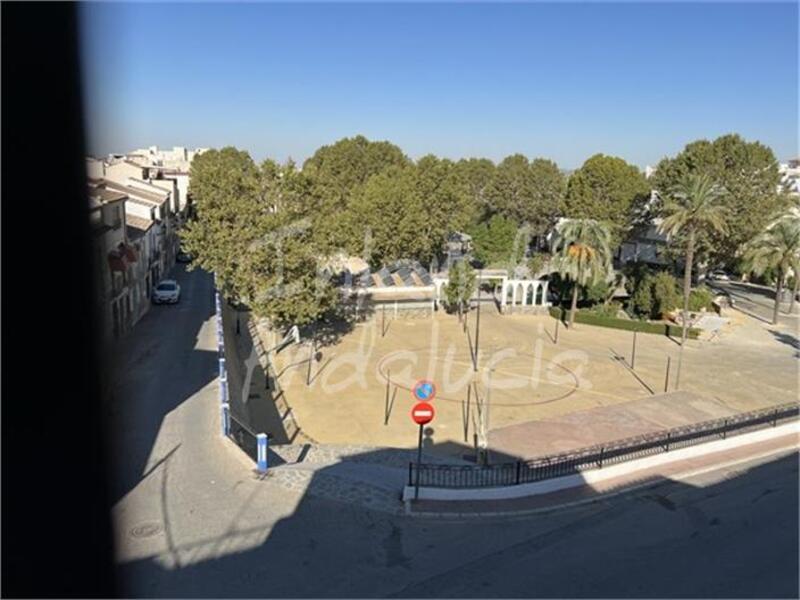 6 Schlafzimmer Stadthaus zu verkaufen