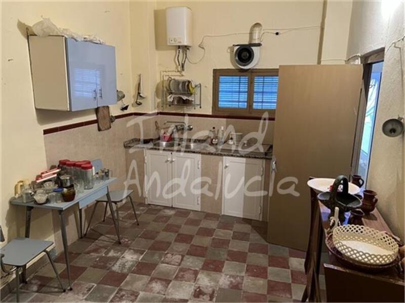 6 Schlafzimmer Stadthaus zu verkaufen