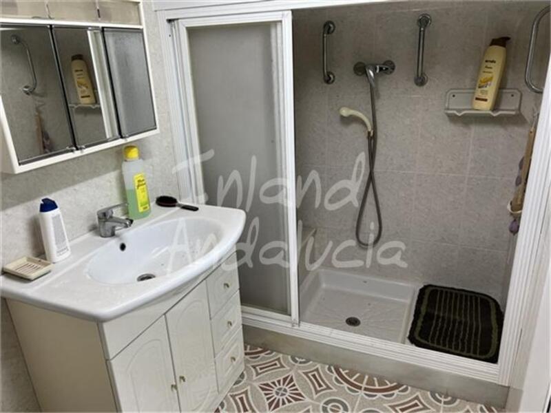 6 Schlafzimmer Stadthaus zu verkaufen