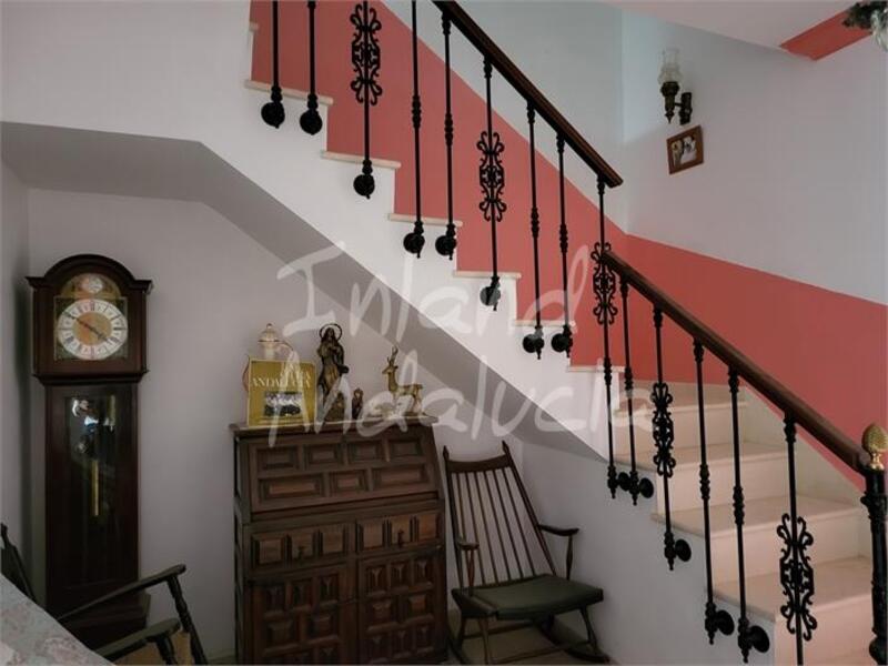 5 bedroom Townhouse for sale 5 bedroom Townhouse for sale