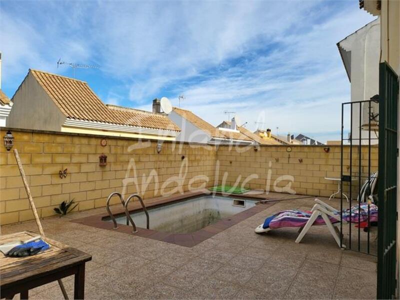 4 soverom Rekkehus til salgs 4 soverom Rekkehus til salgs