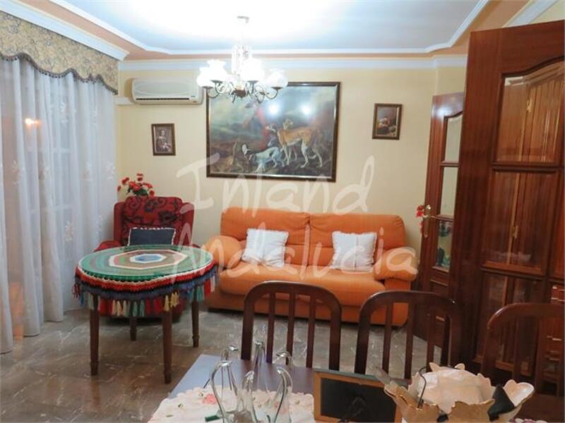 3 bedroom Apartment for sale