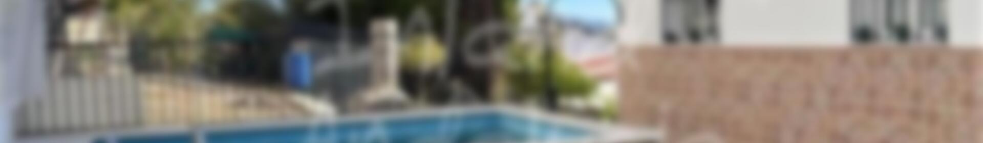 5 bedroom Townhouse for sale