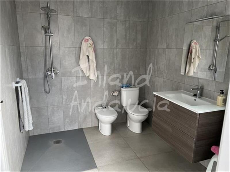 5 bedroom Townhouse for sale 5 bedroom Townhouse for sale