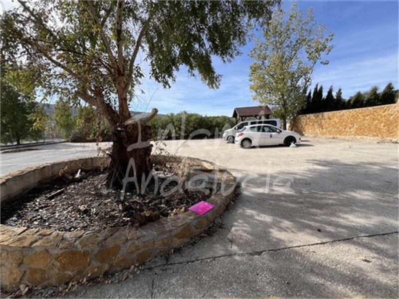 5 bedroom Commercial Property for sale 5 bedroom Commercial Property for sale