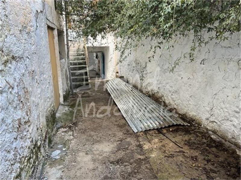 3 soveværelse Byhus til salg