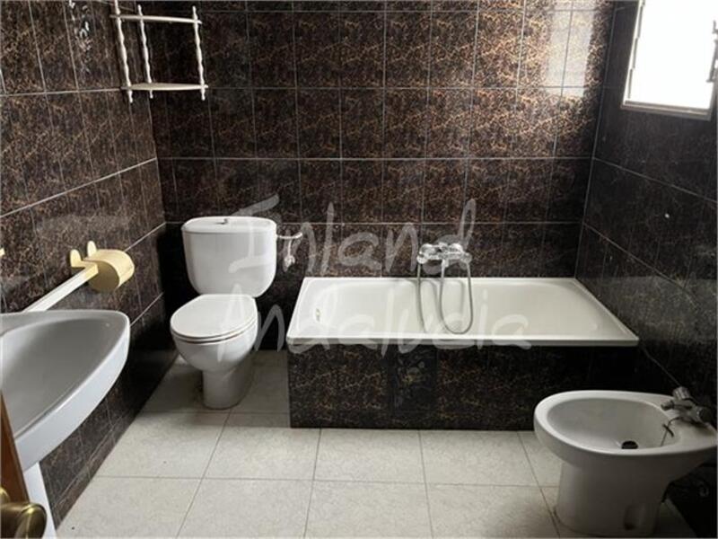 3 soveværelse Byhus til salg