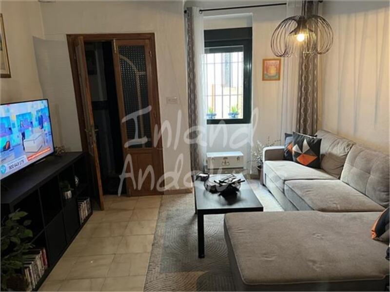 3 slaapkamer Gezinswoning Te koop