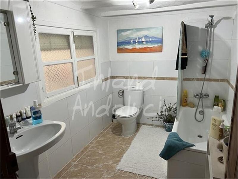 3 slaapkamer Gezinswoning Te koop