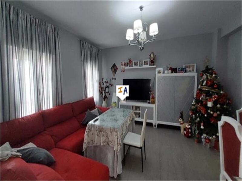 4 спальная комната городская тюрьма продается