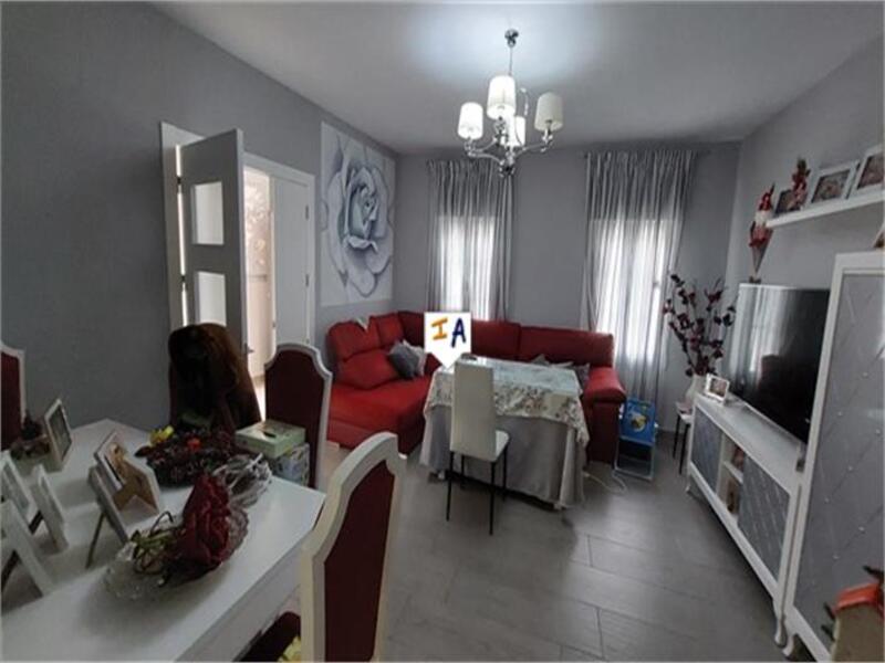 4 спальная комната городская тюрьма продается