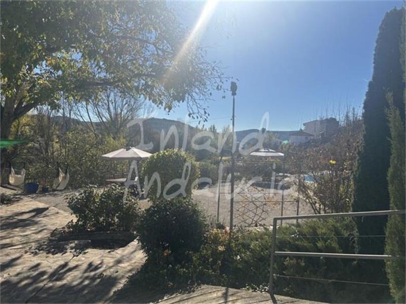 6 soverom Herregård til salgs