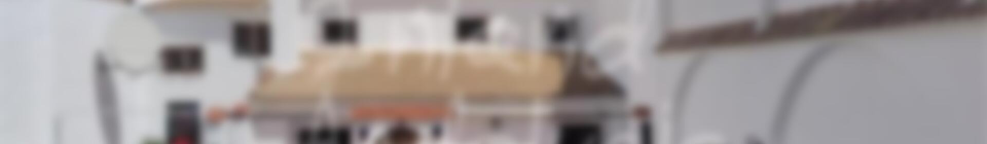 6 спальная комната городская тюрьма продается