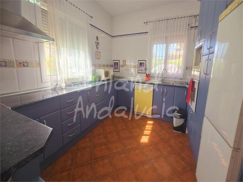3 bedroom Country House for sale 3 bedroom Country House for sale