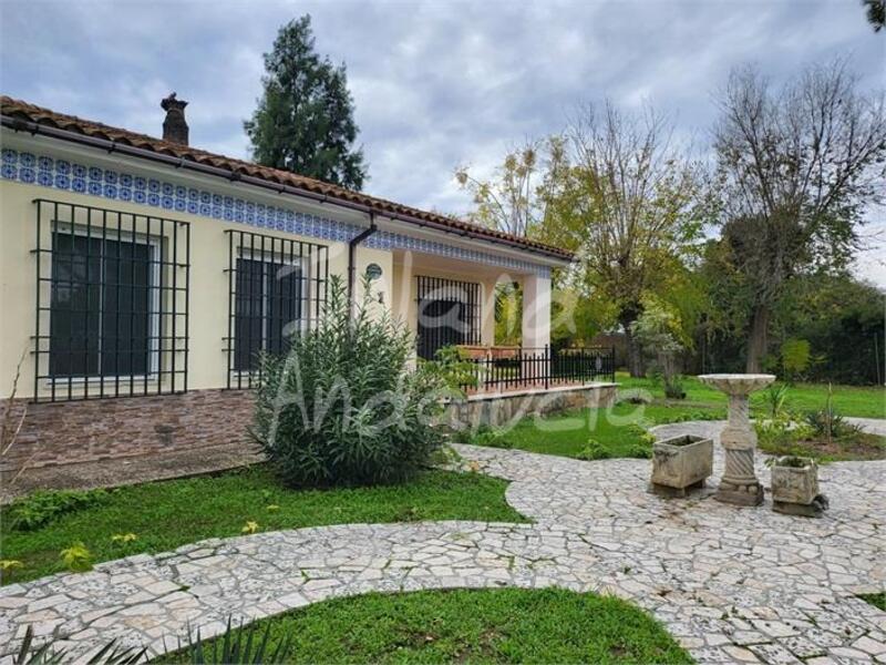 Villa for sale in Marchena, Sevilla Villa for sale in Marchena, Sevilla