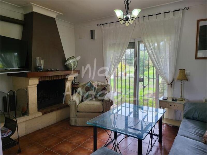 3 спальная комната вилла продается