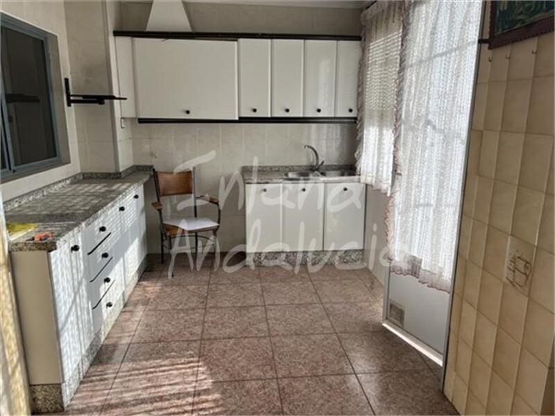 3 bedroom Townhouse for sale