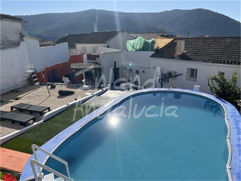 Townhouse for sale in Tozar, Granada