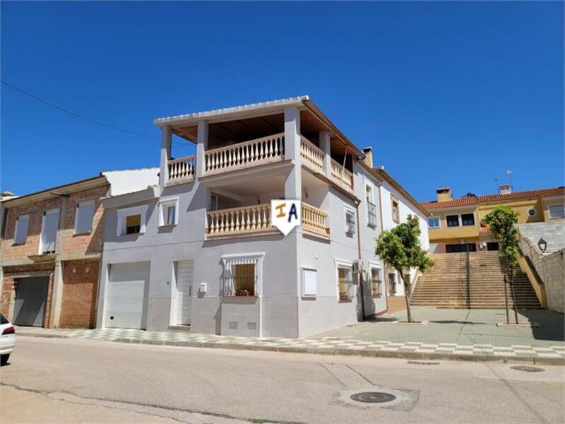 Townhouse for sale in Fuente Piedra, Málaga