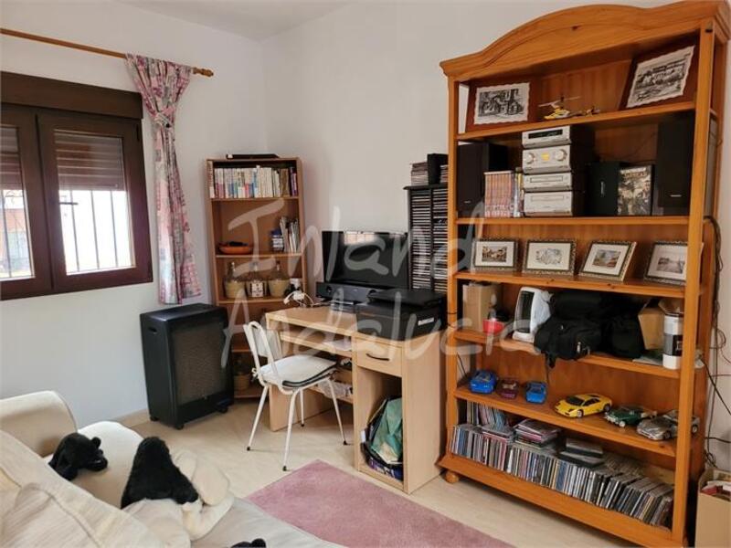 5 bedroom Townhouse for sale 5 bedroom Townhouse for sale