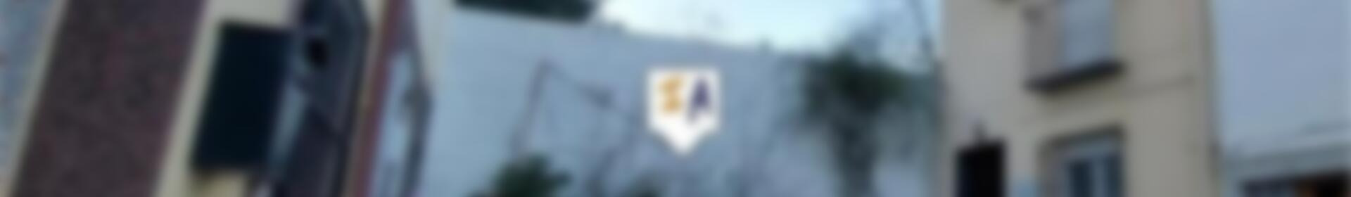 6 bedroom Townhouse for sale