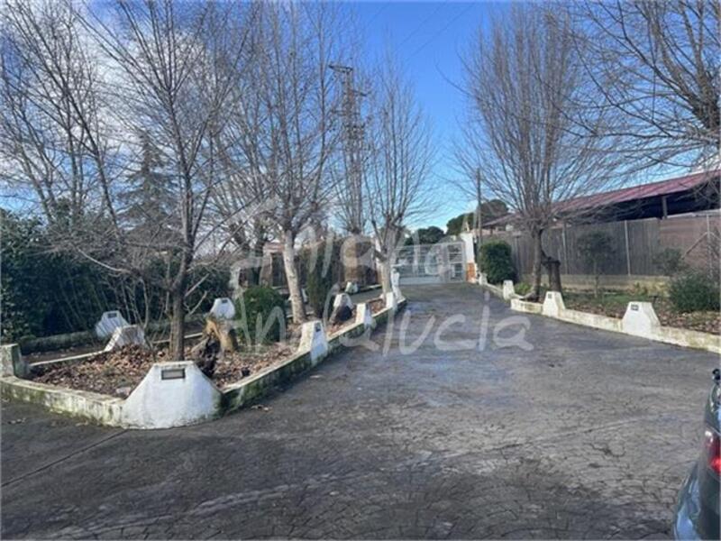 4 bedroom Country House for sale 4 bedroom Country House for sale