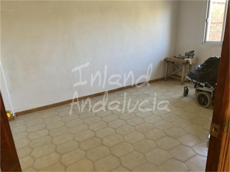 5 спальная комната городская тюрьма продается 5 спальная комната городская тюрьма продается