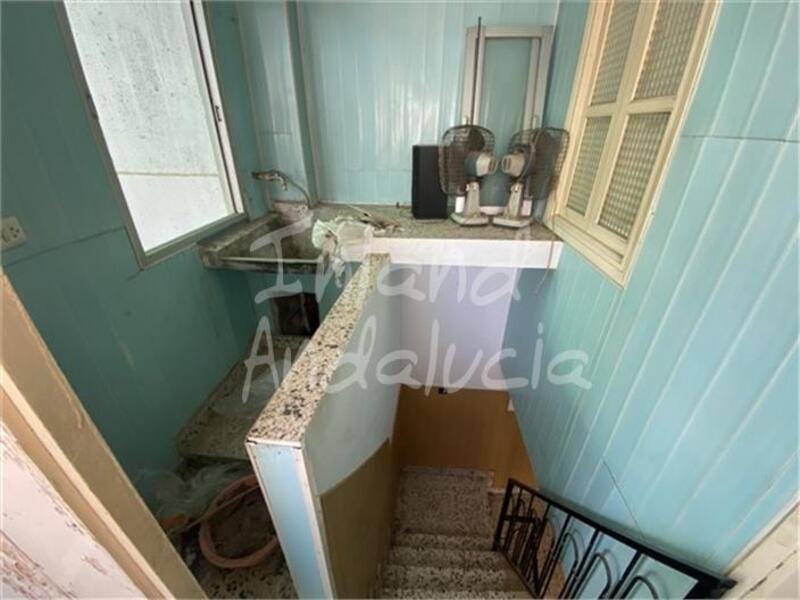 4 bedroom Townhouse for sale