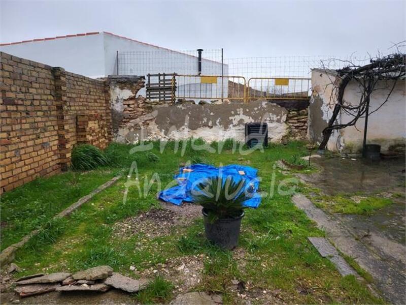 3 bedroom Townhouse for sale