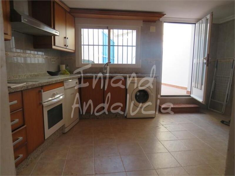 3 спальная комната городская тюрьма продается 3 спальная комната городская тюрьма продается